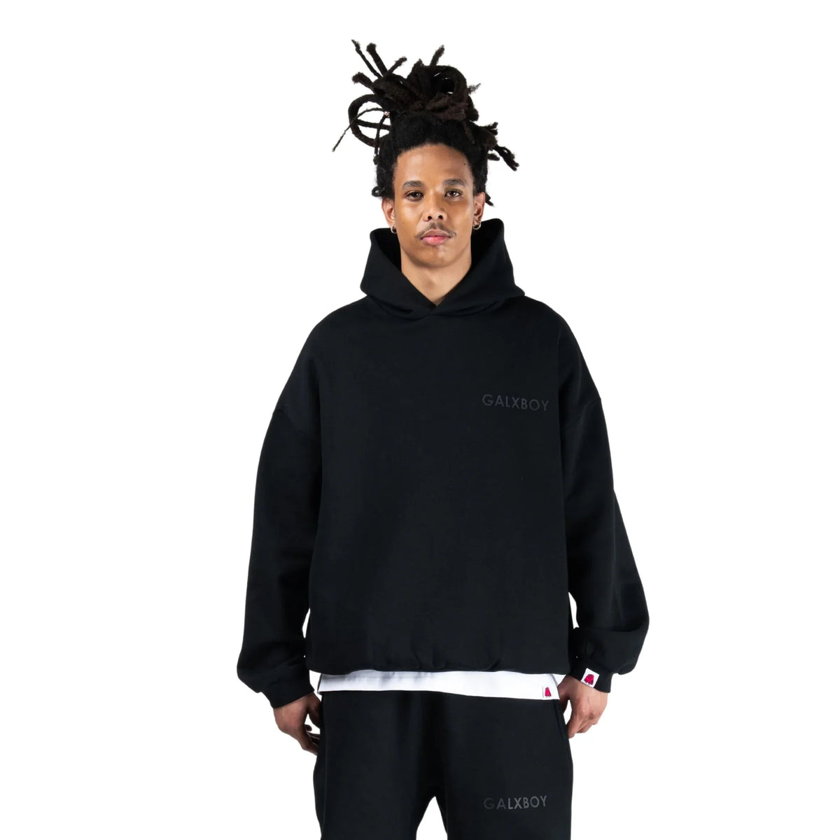 ESSENTIAL HOODIE